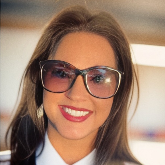 Meet your Posher, Ray-ray - Picture 2 of 5